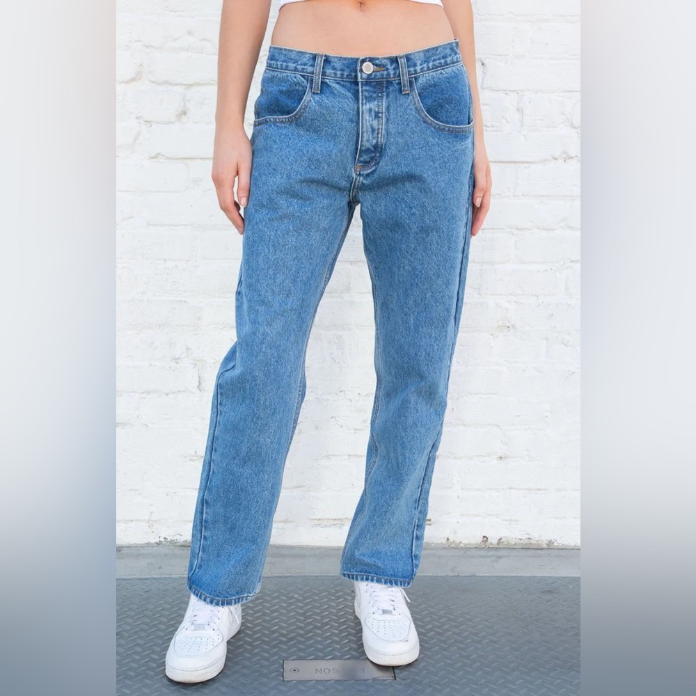 ELIANA MEDIUM WASH JEANS